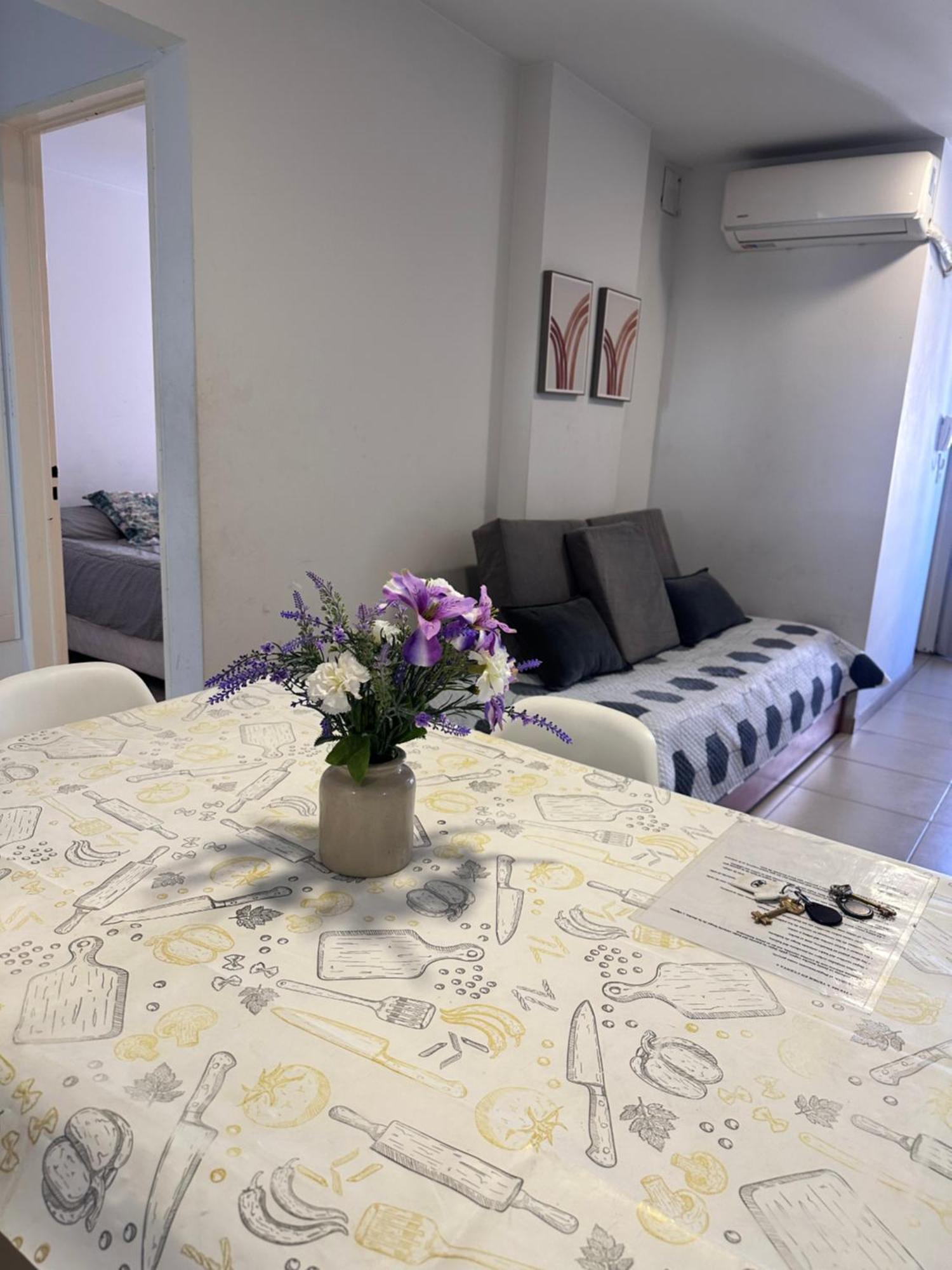Apartamento Amoblado. Córdoba, Capital.